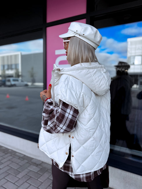 "BLANK THEORY" veste 801 - KRĒMBALTA