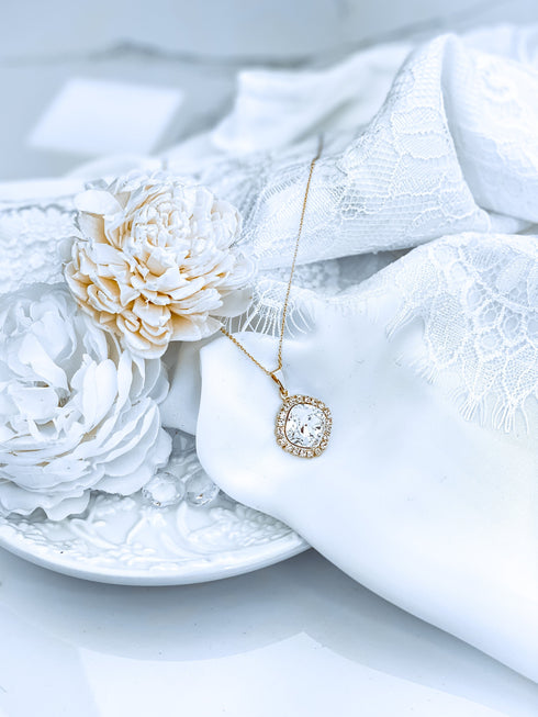 Kaklarota "Rombveida kristāls"