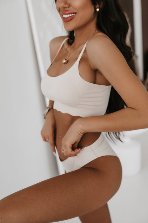 ELYNDI seamless lingerie set - BEIGE PRE-ORDER
