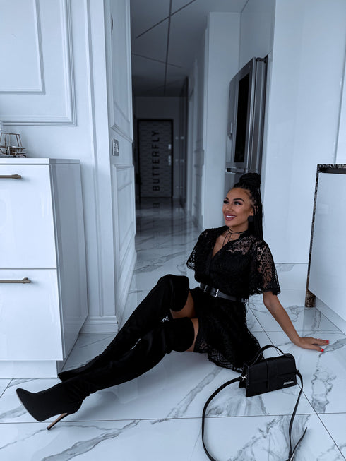 MELNA, biezo mežģīņu kleita + josta "KOLLY" CH8260