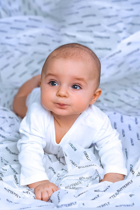 Balts, klasisks bodijs bērniem