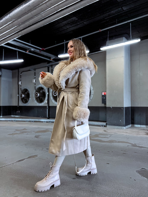 Mētelis ar pūku "CLOSURE" FC76 - bēšs