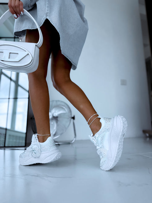 WHITE boots "LITTLE ONE" 8997