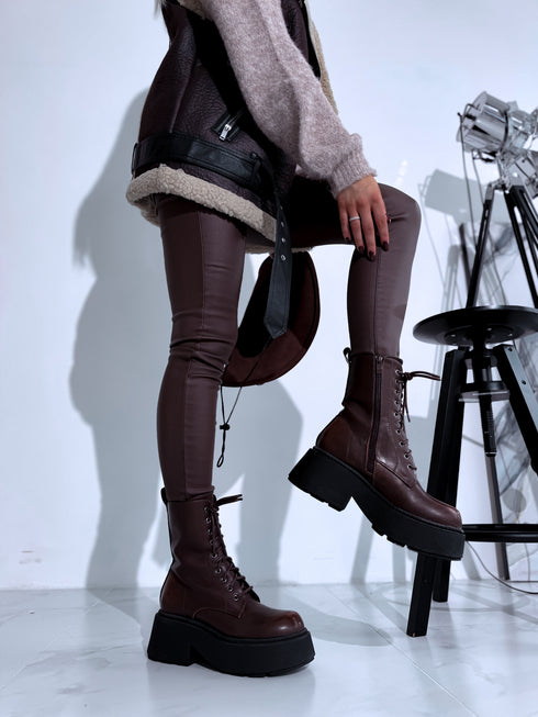 Šņorējami zābaki "LuLu Y2069" - CHOCO