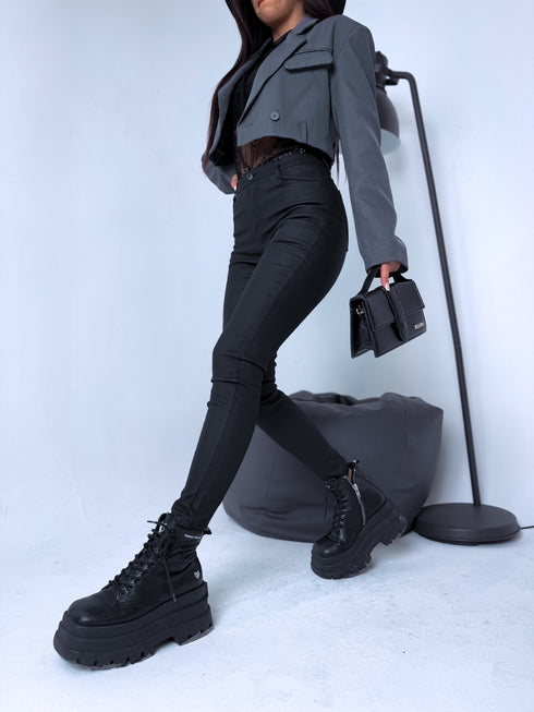 MATTE imitation leather PUSH-UP pants C9253-1 - black PRE-ORDER