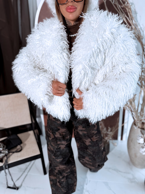 Mākslīgās kažokādas virsjaka "SILVERY" 12250 - BALTA