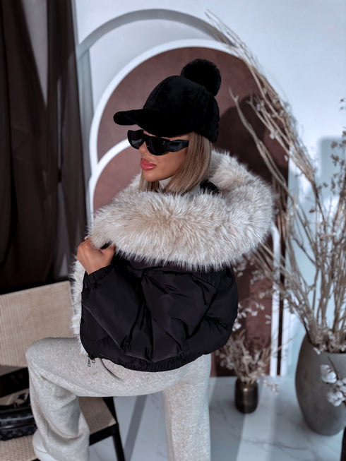 Pufīga, īsā virsjaka "OLYMP FC7631" - MELNA AR BĒŠU PŪKU