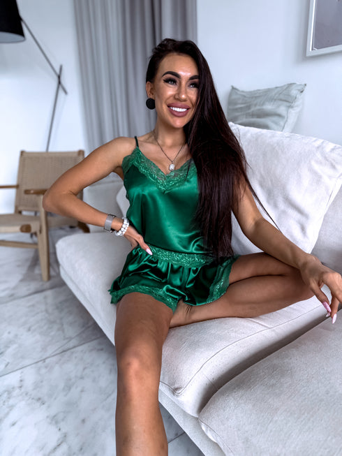 Зеленый атласный ночной комплект - топ + шорты