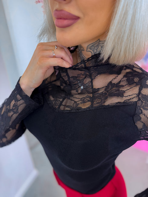 Tops ar mežģīņu piedurknēm "Take Control 06166"- MELNS