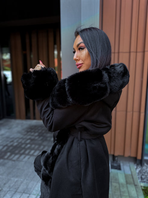 Coat with sewn-in fluff squares - black PRE-ORDER