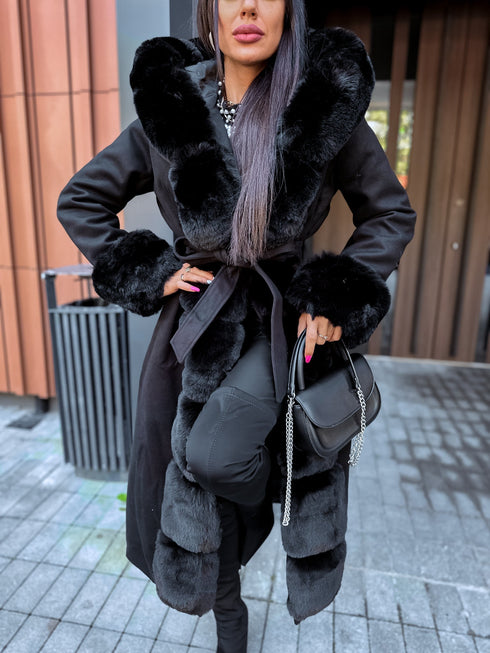 Coat with sewn-in fluff squares - black PRE-ORDER