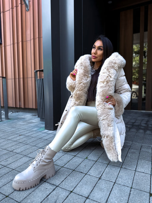 Puffy parka with fluff - light beige pre-order