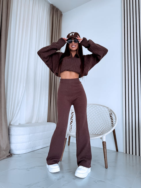 Knitted set "TOBLERONE 1039" - CHOCO