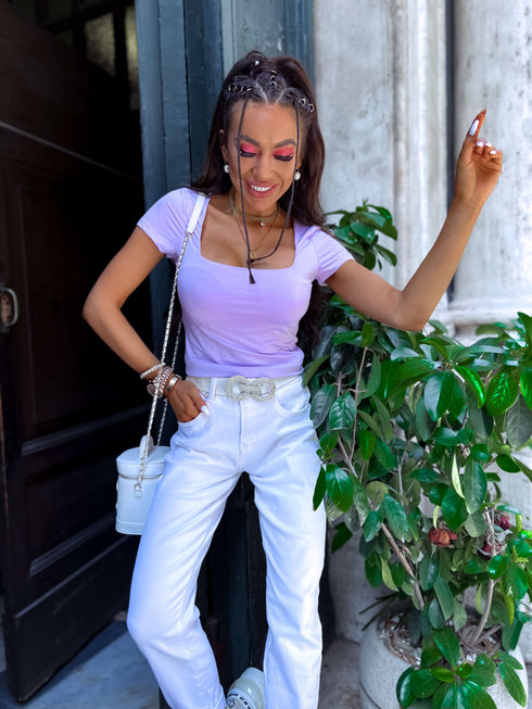 BASIC T-shirt with square neckline - lavender