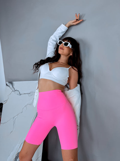 Deceptive shorts with EXTRA high waist - neon pink