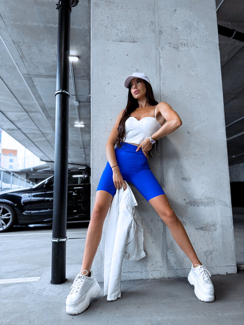 Deceptively high-waisted shorts with EXTRA high waist - dark blue