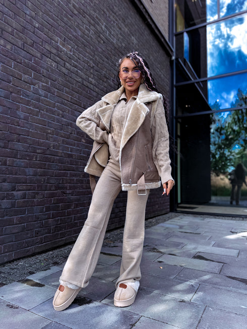 Knitted set "TOBLERONE 1039" - BEIGE