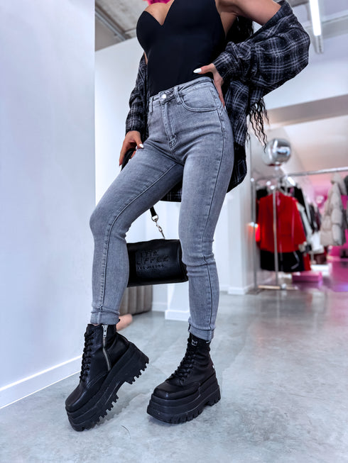 "STATES T5399-13" džinsa PUSH-UP bikses - GAIŠI PELĒKAS