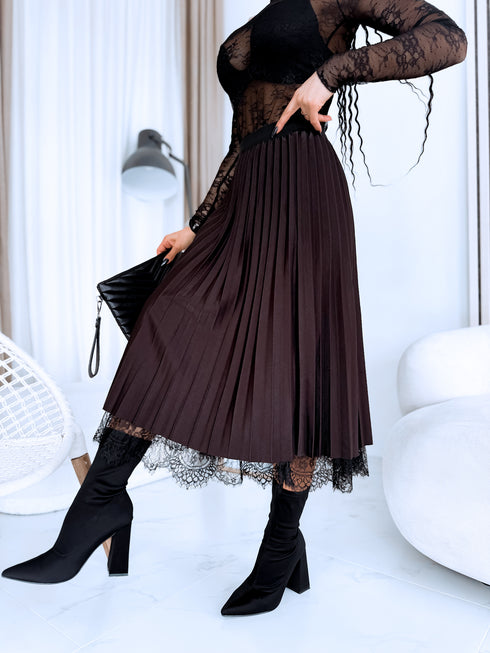 DIVPUSĒJI, GOFRĒTI svārki ar melnu tillu - CHOCO