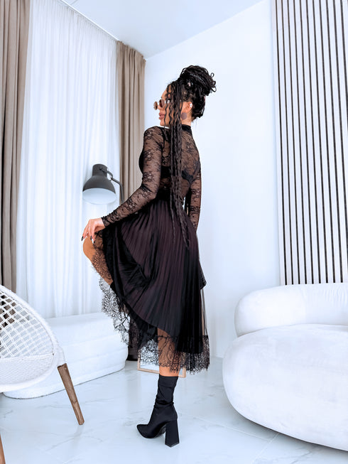 DIVPUSĒJI, GOFRĒTI svārki ar melnu tillu - CHOCO