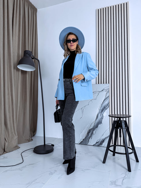 Оверсайз жакет с черными пуговицами на рукавах - ГОЛУБОЙ