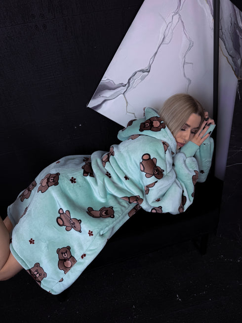 ELYNDI Lux blanket Sweater "BEAR"