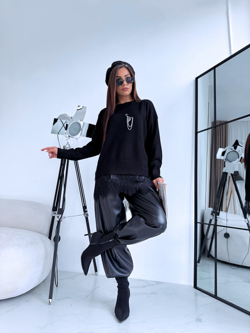 Sweater "Lace Memory FF7127" - BLACK
