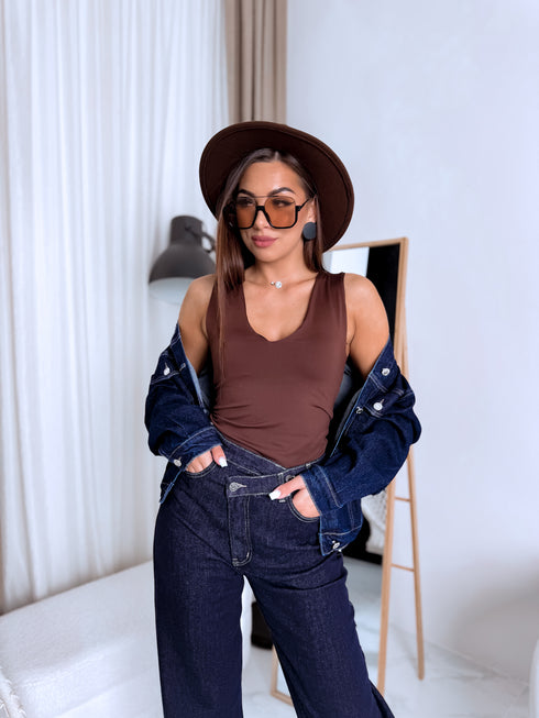 Топ с V-образным вырезом "BOOST VD1805" - CHOCO