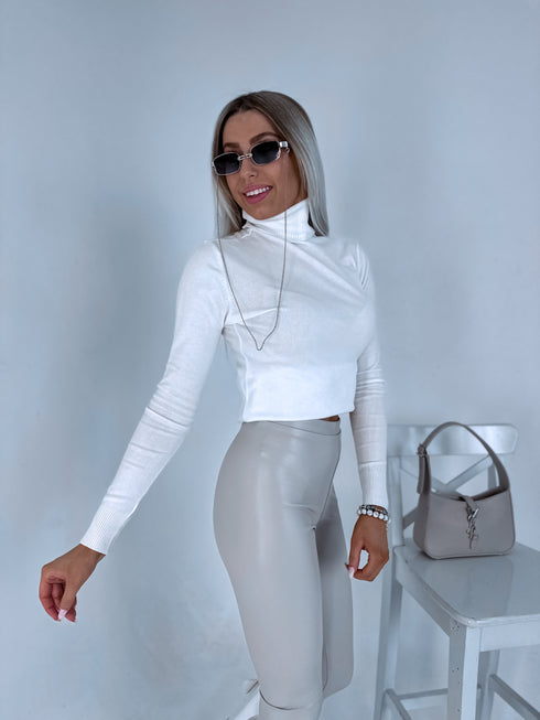 Classic turtleneck - WHITE PRE-ORDER