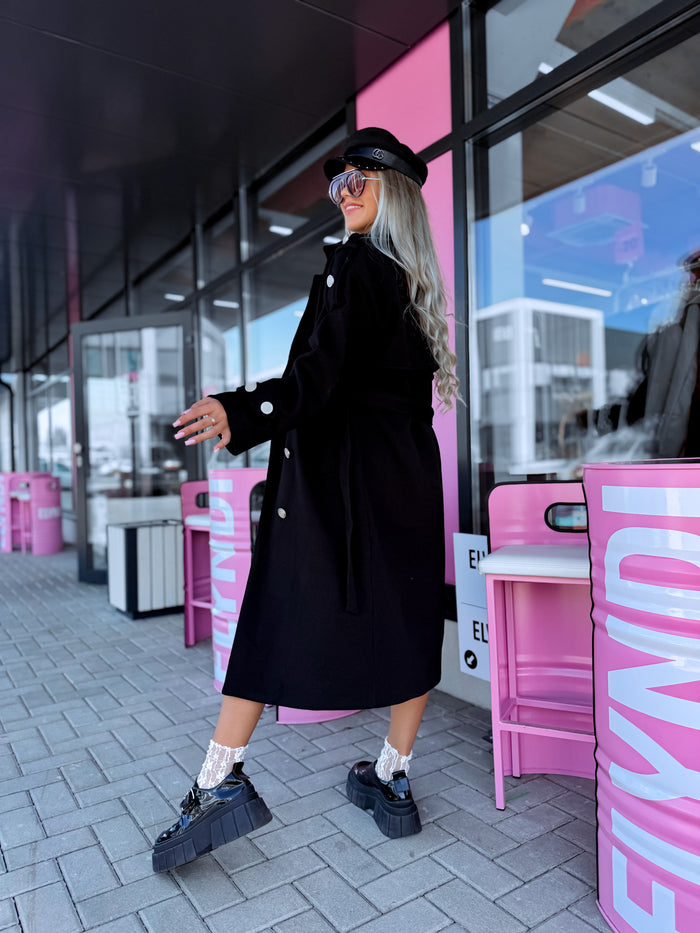 Svītrota raksta mētelis "MILADY" 88082 - MELNS