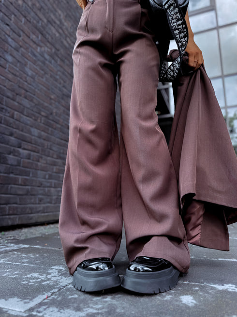 ELYNDI kostīms "OVERSIZED INTENTION" - CHOCO