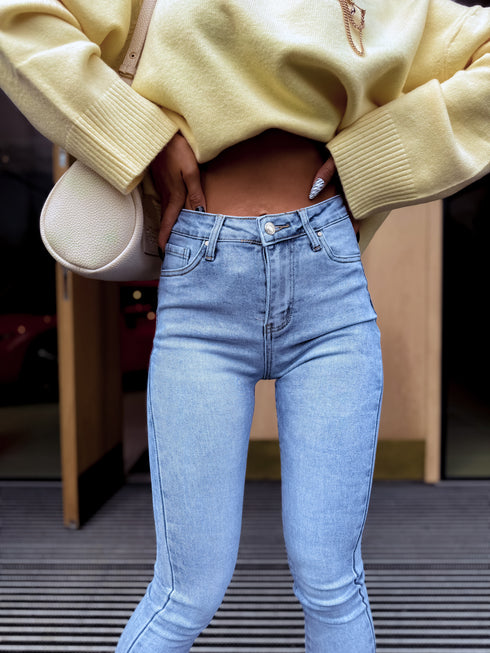 LIGHT BLUE denim PUSH-UP pants "SALTY" DJ2603