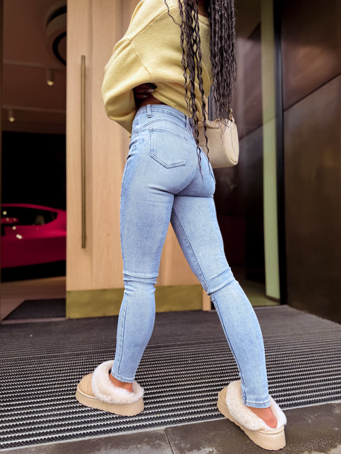 LIGHT BLUE denim PUSH-UP pants "SALTY" DJ2603