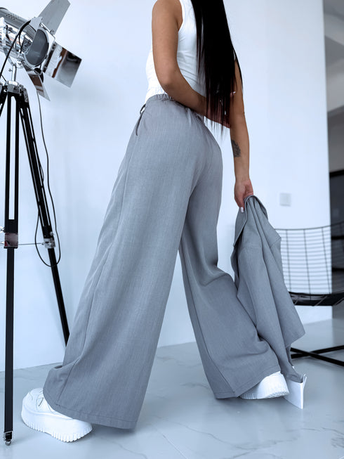 "MAJORY 74" комплект - жакет + брюки - СЕРЫЙ