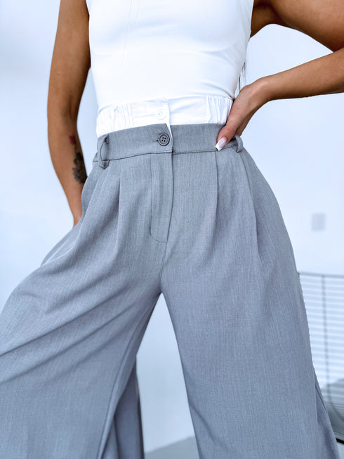 "MAJORY 74" комплект - жакет + брюки - СЕРЫЙ