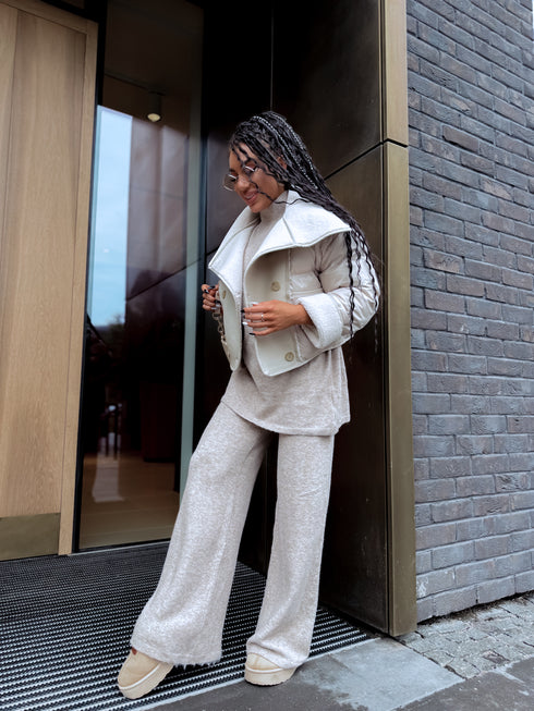 Короткая куртка "VANILLA WORLD"