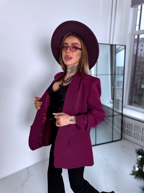 Slyvų violetinė, VIENAS DYDIS švarkas + juodas viršus