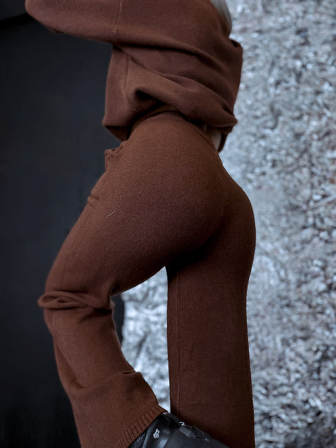 Adīts komplekts "AUTUMN E5389" - BRŪNS PRE-ORDER