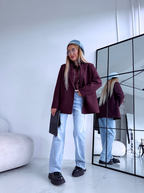 Оверсайз жакет с черными пуговицами на рукавах - баклажаново-фиолетовый