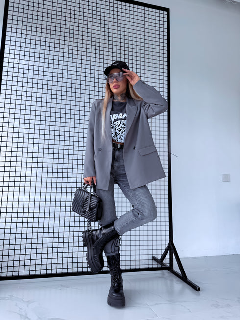 Oversize žakete ar melnām piedurkņu pogām - pelēka