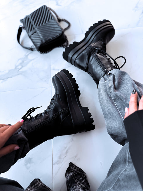 Šņorējami puszābaki "ART HOUSE RQ-57" - MELNI