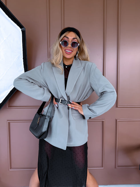 Oversize žakete ar melnām piedurkņu pogām - HAKI