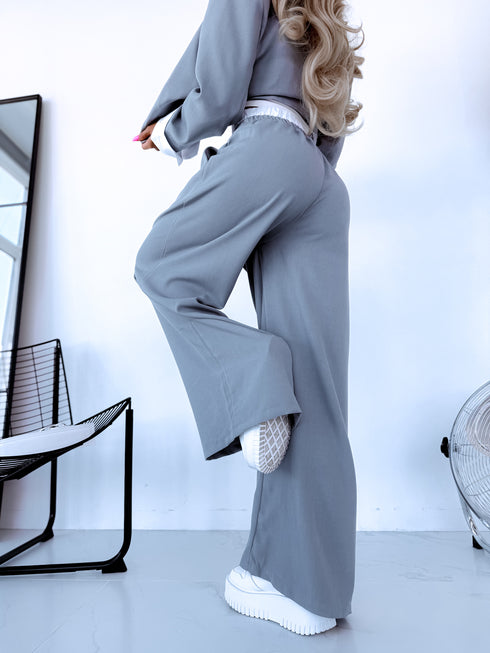 "MAJORY 74" комплект - жакет + брюки - СЕРЫЙ