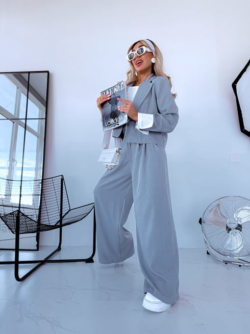 "MAJORY 74" комплект - жакет + брюки - СЕРЫЙ