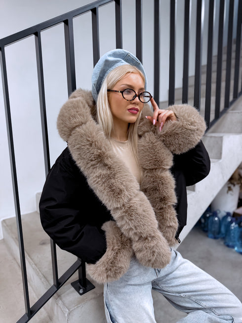 Short jacket "HOT DROP U90532" - BLACK WITH BEIGE FUR