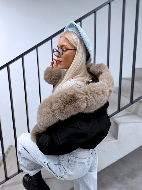 Short jacket "HOT DROP U90532" - BLACK WITH BEIGE FUR