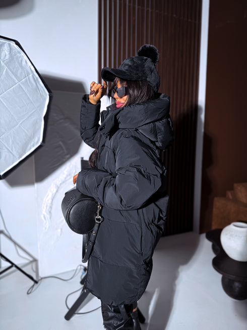 Extended jacket "Mākonis" - black