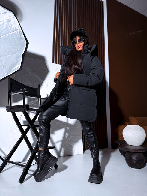 Extended jacket "Mākonis" - black