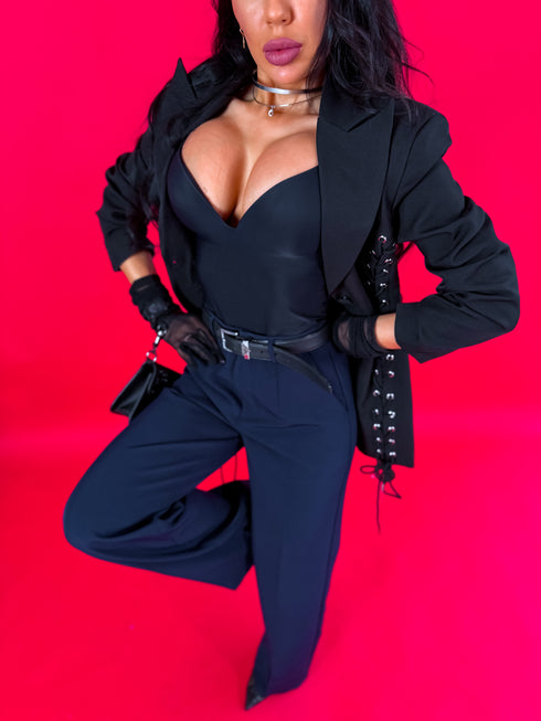 ELYNDI, Корректирующее боди в форме стринг - черный ПРЕДЗАКАЗ