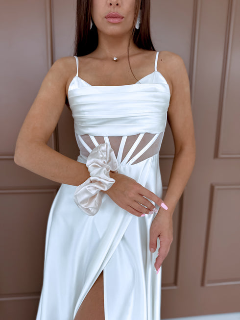 Atlasa plaukų gumytė - ŠVIESI SMĖLIO SPALVOS